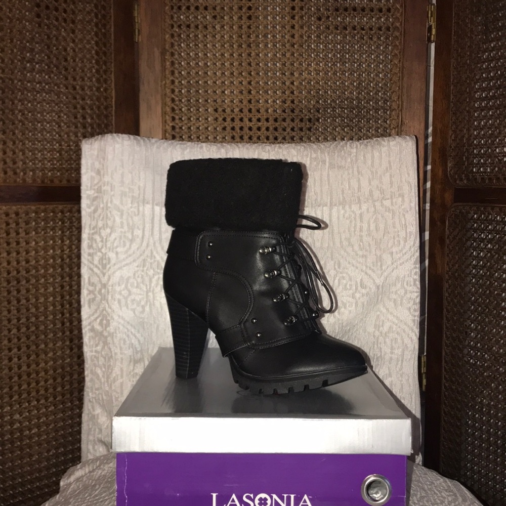 New! Lasonia Women’s Ankle Boots